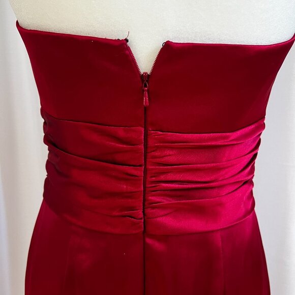 Davids Bridal Deep Red Satin Strapless Ruched Waist Formal Cocktail Dress Size 4 - Picture 9 of 11